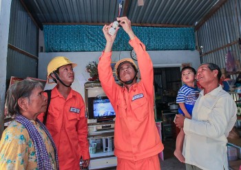 Hậu Giang: Nỗ lực xóa dần khoảng trống về lưới điện nông thôn