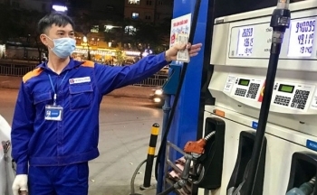 Giá xăng dầu hôm nay ngày 9/11/2023: Giá dầu WTI, dầu Brent bất ngờ lao dốc, vì sao?