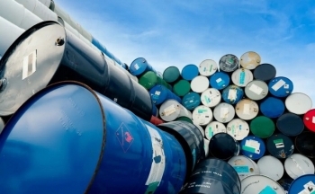 Giá dầu thấp nhất trong hơn 3 tháng do lo ngại nhu cầu suy yếu