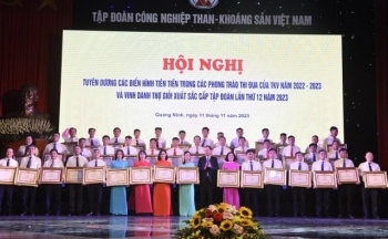 Tập đoàn TKV tuyên dương điển hình tiên tiến và thợ giỏi