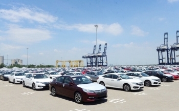 Ô tô nhập khẩu trong tháng 10 tăng mạnh về lượng
