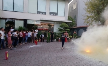 Nghệ An: Phấn đấu mỗi gia đình có một bình chữa cháy