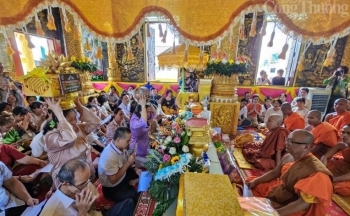 Đồng bào Khmer ở TP. Cần Thơ: Rộn ràng mùa dâng y Kathina