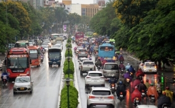 Thời tiết chiều nay 13/11/2023: Miền Bắc trời rét, miền Trung mưa to