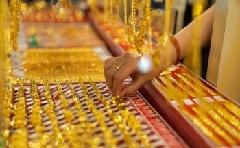 Giá vàng tiếp đà giảm hay đảo chiều tăng giá?