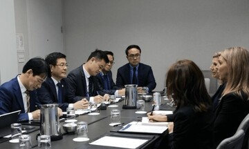 Bộ trưởng Nguyễn Hồng Diên tiếp Phó Chủ tịch Tập đoàn bán lẻ Walmart