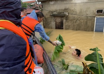 Miền Trung: Mưa lớn kèm nước lũ đạt đỉnh lịch sử năm 2020