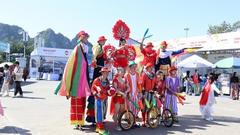 Quảng Ninh: Đặc sắc nghệ thuật đường phố trong Lễ hội Hokkaido tại Hạ Long