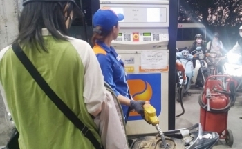 Giá xăng dầu hôm nay ngày 21/11/2023: Giá dầu thế giới tăng trưởng tích cực