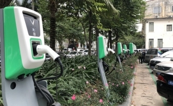 Bộ Công Thương bổ sung giá bán lẻ điện cho trạm sạc xe điện