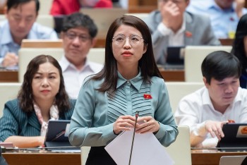 Xem xét giảm tuổi nghỉ hưu của giáo viên mầm non