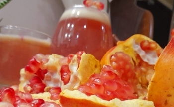 Uống nước ép lựu đẹp da, giữ dáng