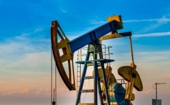 Giá dầu có thể tiếp tục giảm nhẹ trước bất đồng về cuộc họp OPEC+