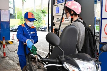 Giá xăng dầu hôm nay ngày 5/3/2024: Giá dầu thế giới đồng loạt giảm nhẹ do nhu cầu suy yếu