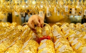 Muốn tích lũy lâu dài, nên gửi tiết kiệm hay mua vàng?