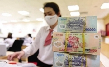 Người gửi tiền nên làm gì khi lãi suất giảm?