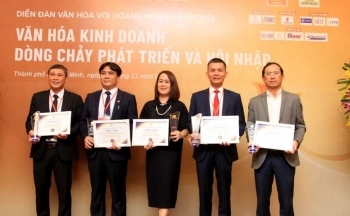 Công ty Chế biến Khí Vũng Tàu nhận chứng nhận văn hóa kinh doanh Việt Nam