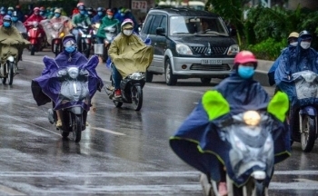 Thời tiết chiều nay 1/12/2023: Bắc Bộ mưa rét; Trung Bộ mưa to