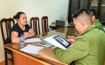 Hòa Bình: Bắt một phụ nữ cho vay lãi nặng thu lời bất chính 6 tỷ đồng