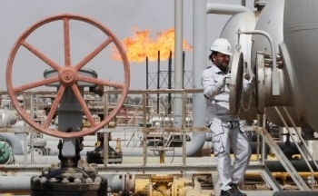 Giá dầu thế giới tăng nhẹ, trong nước ra sao?