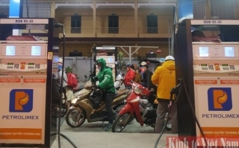 Giá xăng dầu hôm nay ngày 5/12/2023: Giá dầu thế giới bất ngờ suy yếu