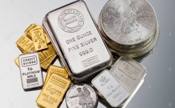 Giá kim loại lao dốc do đồng USD tăng mạnh