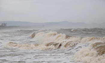 Dự báo thời tiết biển hôm nay 7/12/2023: Cảnh báo gió mạnh, sóng lớn và mưa dông trên biển