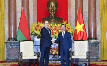 Chủ tịch nước Võ Văn Thưởng tiếp Thủ tướng Belarus Golovchenko
