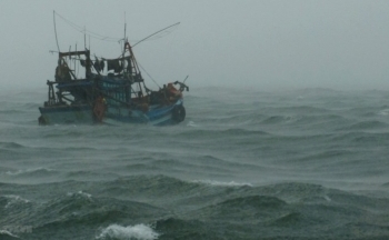 Dự báo thời tiết biển hôm nay 14/12/2023: Có gió mạnh, sóng lớn, mưa dông trên biển