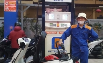 Giá dầu thế giới đảo chiều giảm nhẹ