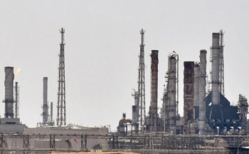 OPEC và Saudi Arabia nỗ lực giành lại quyền kiểm soát thị phần dầu mỏ