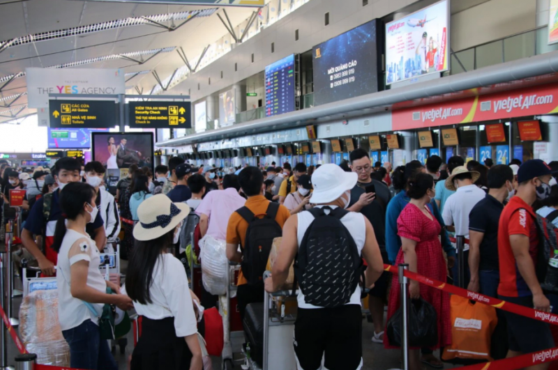 Các hãng hàng không phải báo cáo kế hoạch tăng chuyến bay vào ban đêm trong dịp Tết 2024