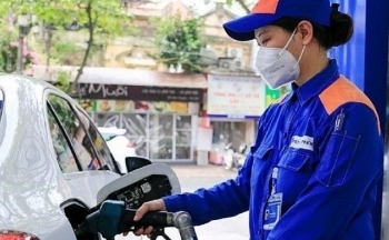 Giá xăng dầu chiều nay 21/12 tăng hay giảm?