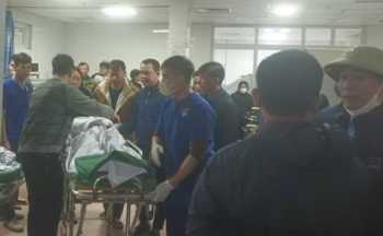 Nghệ An: Sập trần phòng học khiến 8 học sinh nhập viện