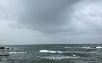 Dự báo thời tiết biển hôm nay 22/12/2023: Biển động mạnh, gió lớn và mưa dông
