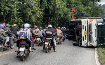 Lâm Đồng: Đèo Bảo Lộc kẹt cứng 2 chiều sau tai nạn giao thông