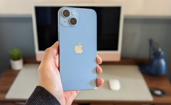 Giá iPhone cuối năm giảm sâu: Phiên bản nào đáng mua nhất?