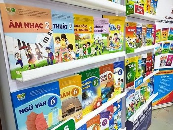 Chính phủ yêu cầu Bộ Giáo dục và Đào tạo đề xuất phương án biên soạn 1 bộ sách giáo khoa