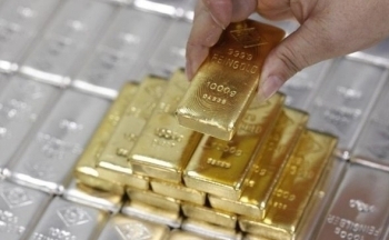 Dollar Index chạm mốc 100 điểm, bảng giá kim loại 'rực xanh'