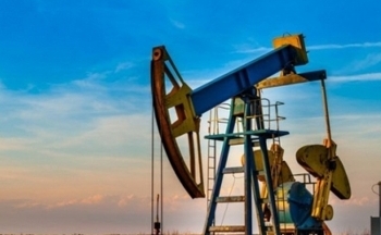 Giá dầu có thể giảm về 72 USD trước tình trạng dư cung và cầu yếu