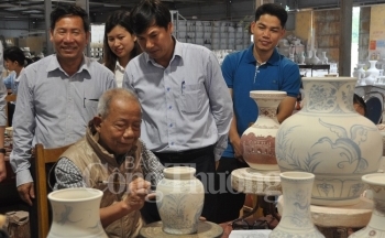 Thương hiệu Quốc gia tỏa sáng năm châu - Gốm Chu Đậu