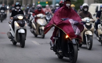 Thời tiết hôm nay ngày 30/12/2023: Bắc Bộ đêm và sáng trời rét, Trung Bộ mưa dông