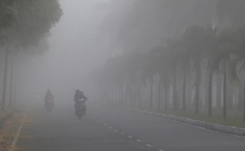 Thời tiết chiều nay 30/12/2023: Bắc Bộ tăng nhiệt dần, Trung Bộ mưa rào