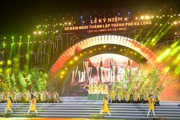 Ấn tượng “Hạ Long hành trình phát triển - khát vọng, phồn vinh