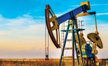 Giá xăng dầu hôm nay ngày 4/1/2024: Giá dầu thế giới bật tăng sốc