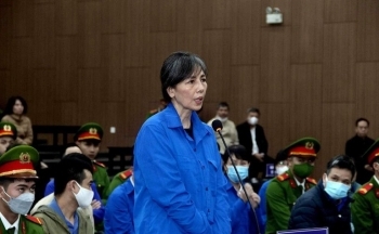 Xét xử vụ Việt Á: Nữ chuyên viên và phi vụ môi giới bán kit test triệu đô