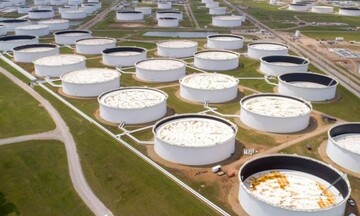 Giá dầu thế giới ngày 5/1 tăng giảm trái chiều