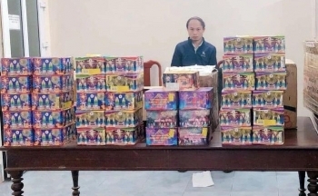 Liên tiếp bắt giữ các vụ buôn bán pháo lậu số lượng lớn dịp giáp Tết