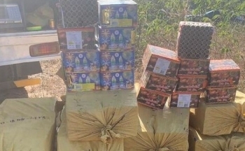 Đắk Nông: Bắt giữ 2 đối tượng vận chuyển hơn 500kg pháo lậu