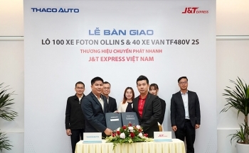 Thaco Auto bàn giao lô 140 xe cho J&T Express Việt Nam